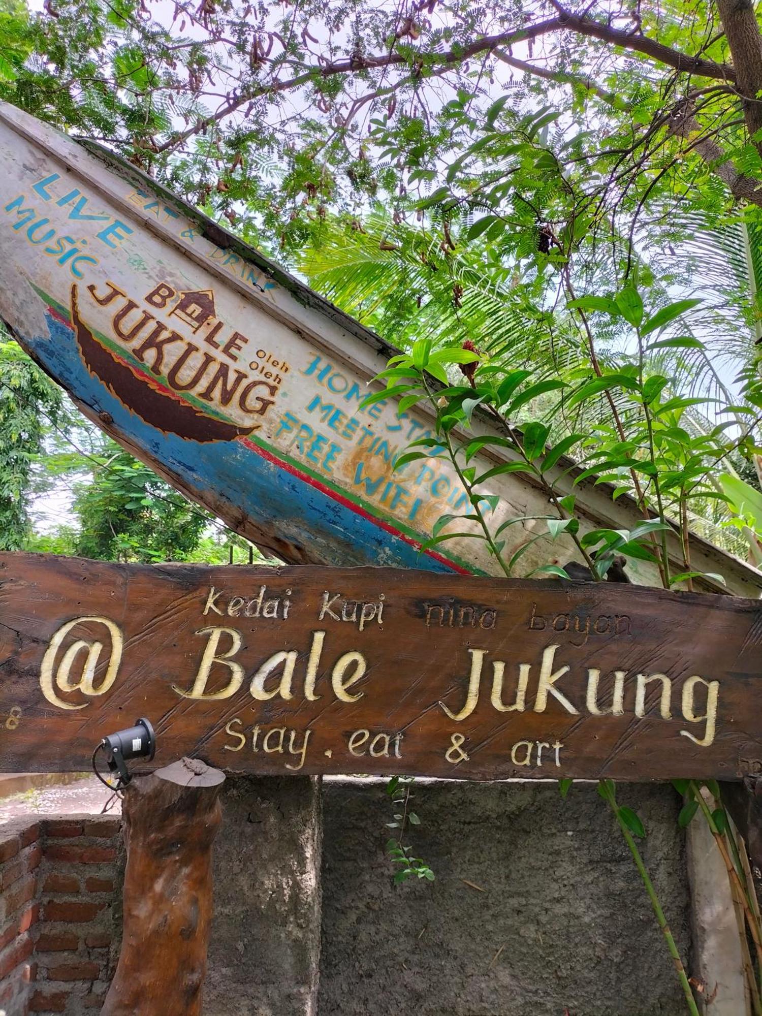 Bale Jukung Bed and Breakfast Tanjung  Buitenkant foto